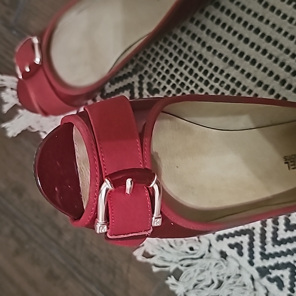 Flats - Picture 3 of 6